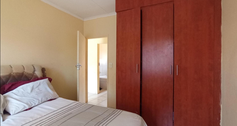 2 Bedroom Property for Sale in The Orchards Gauteng