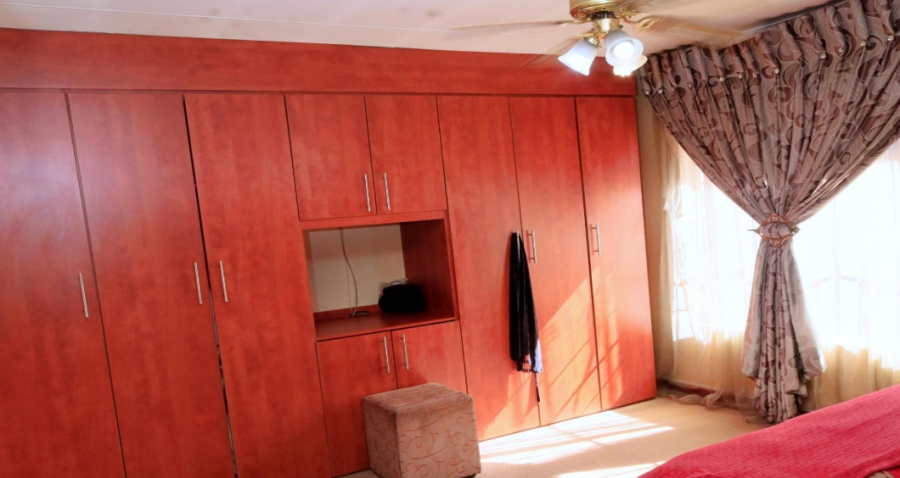 3 Bedroom Property for Sale in Erasmia Gauteng