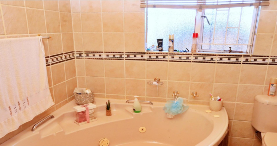 3 Bedroom Property for Sale in Erasmia Gauteng