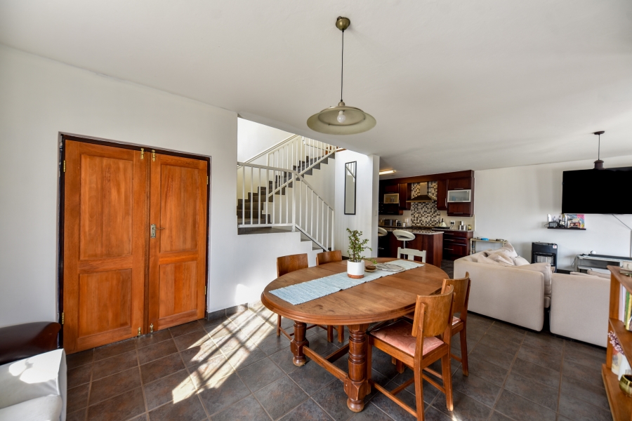 5 Bedroom Property for Sale in Zwartkop Gauteng