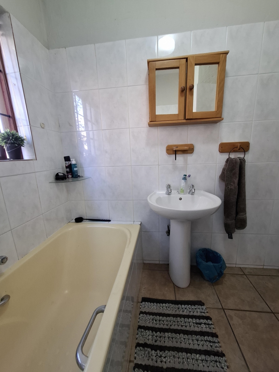 2 Bedroom Property for Sale in Faerie Glen Gauteng
