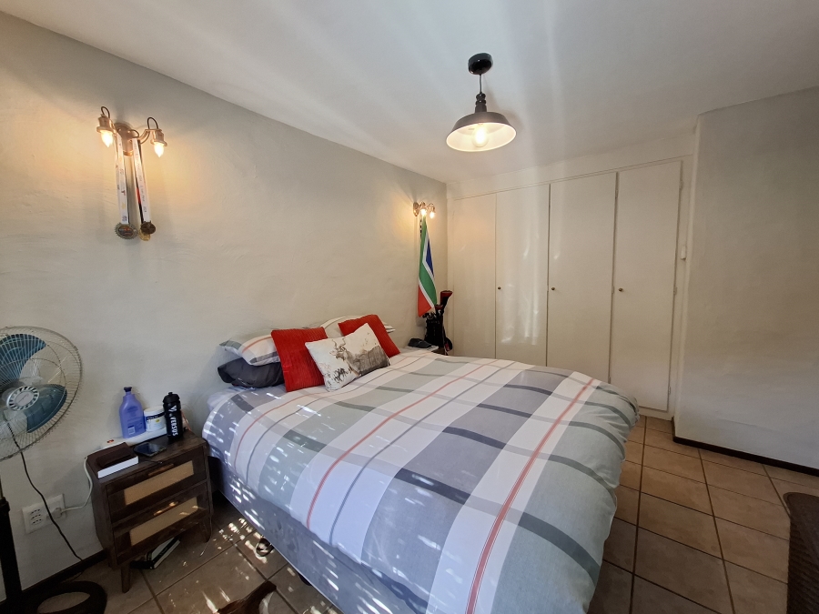 2 Bedroom Property for Sale in Faerie Glen Gauteng