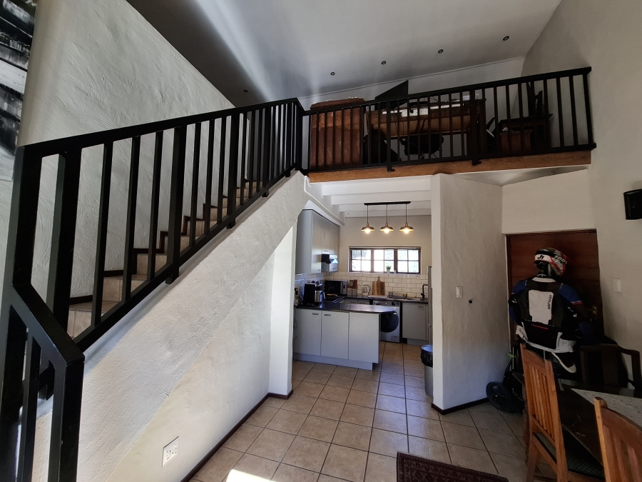 2 Bedroom Property for Sale in Faerie Glen Gauteng