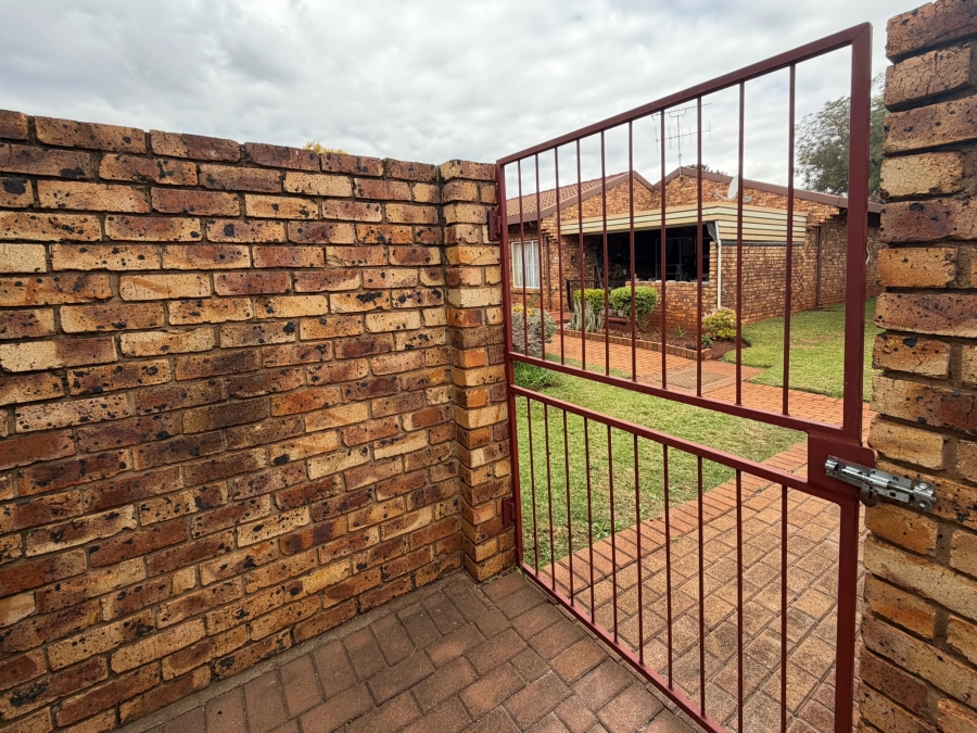2 Bedroom Property for Sale in Clarina Gauteng