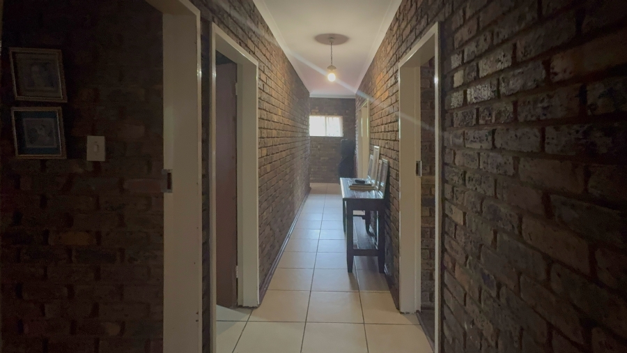 3 Bedroom Property for Sale in Eloffsdal Gauteng