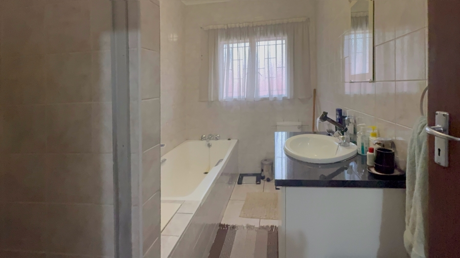 3 Bedroom Property for Sale in Eloffsdal Gauteng