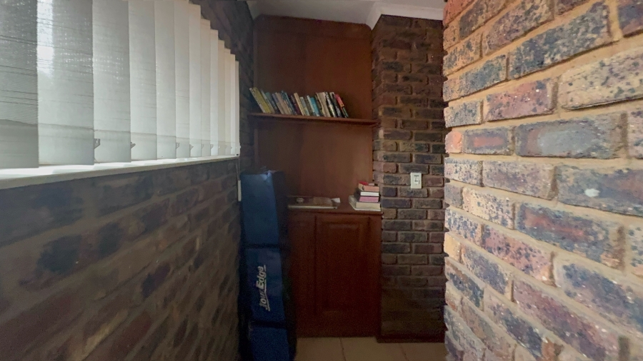 3 Bedroom Property for Sale in Eloffsdal Gauteng