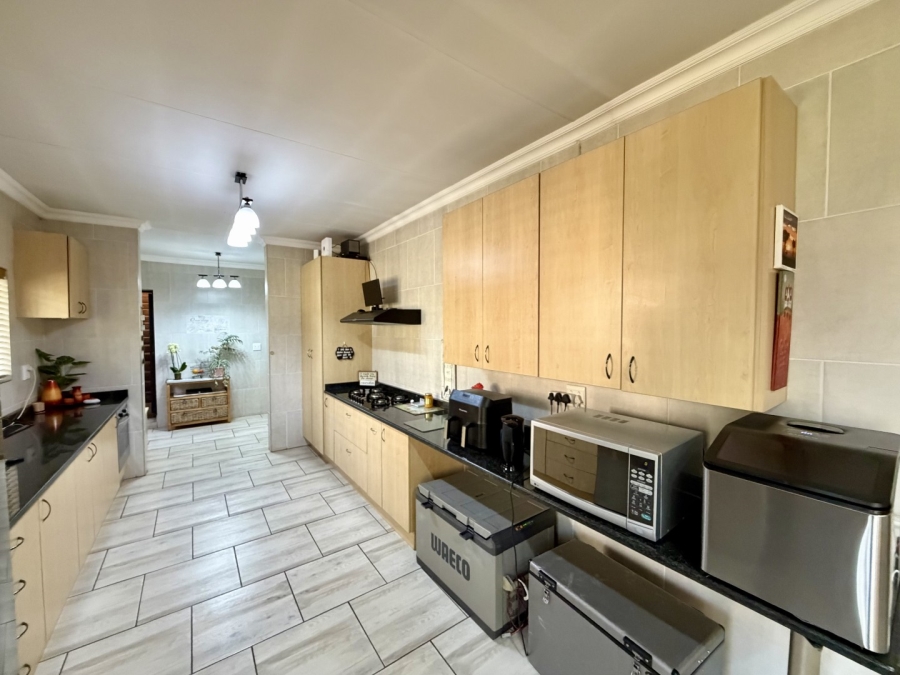 4 Bedroom Property for Sale in Kilner Park Gauteng