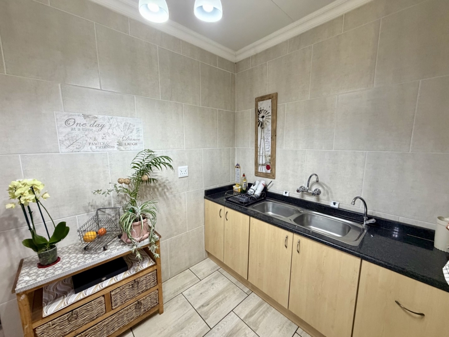 4 Bedroom Property for Sale in Kilner Park Gauteng