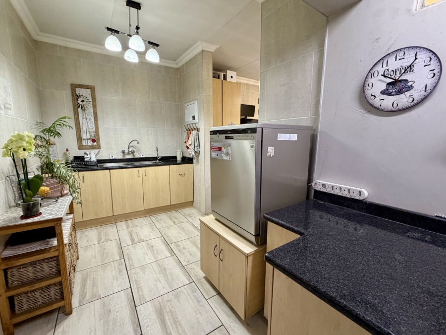 4 Bedroom Property for Sale in Kilner Park Gauteng