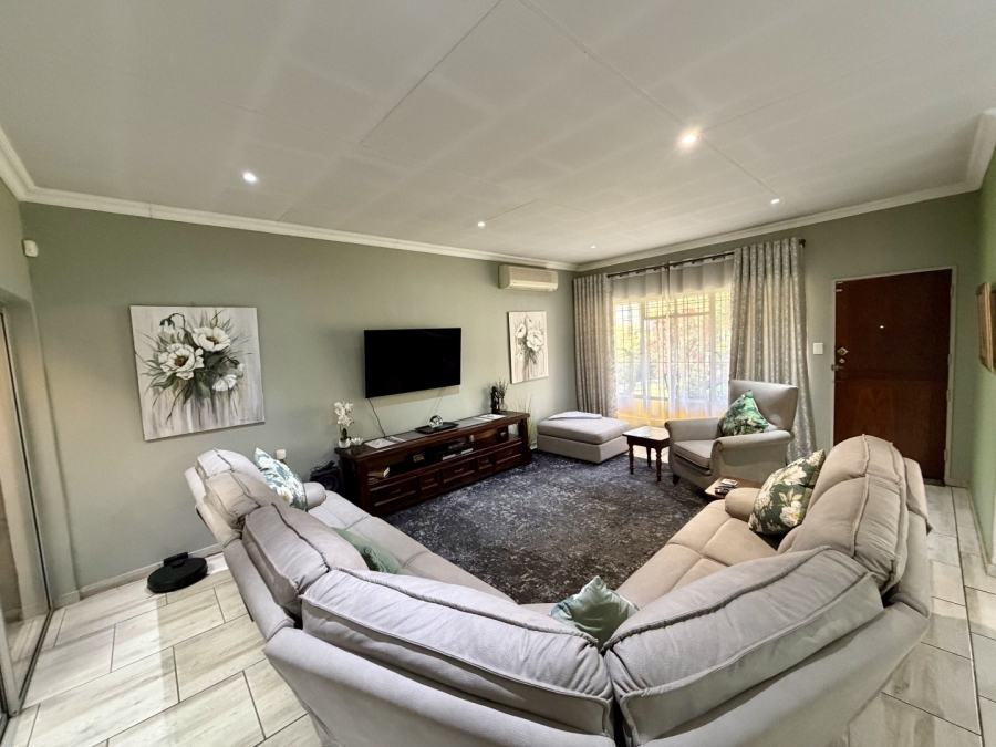 4 Bedroom Property for Sale in Kilner Park Gauteng