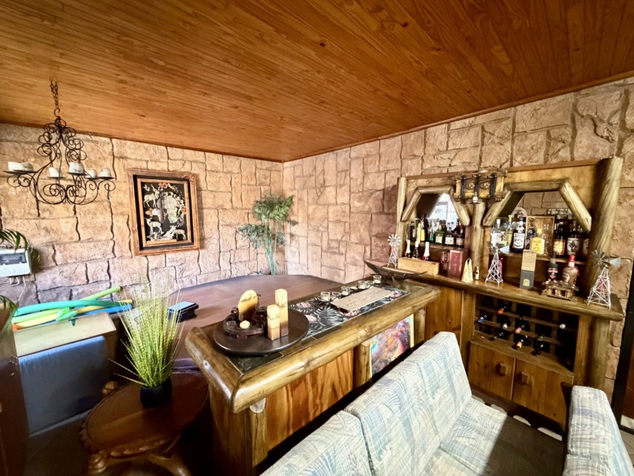 4 Bedroom Property for Sale in Kilner Park Gauteng