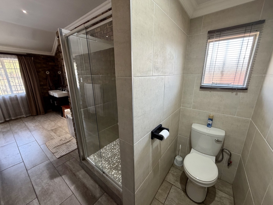 4 Bedroom Property for Sale in Kilner Park Gauteng