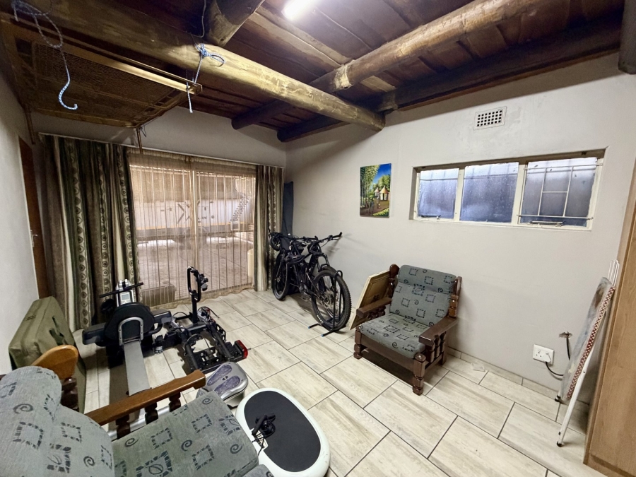 4 Bedroom Property for Sale in Kilner Park Gauteng