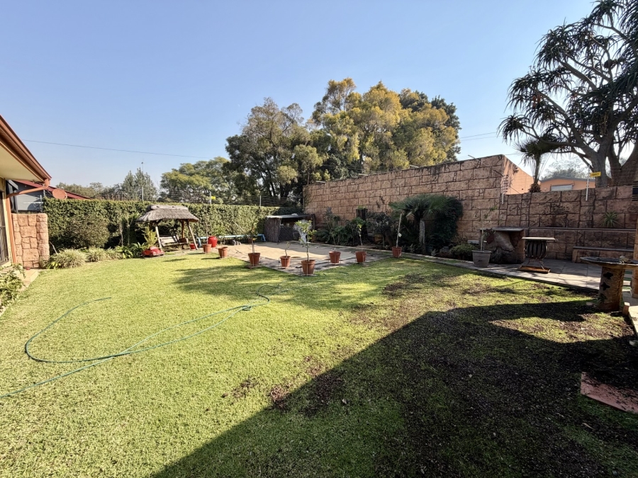 4 Bedroom Property for Sale in Kilner Park Gauteng