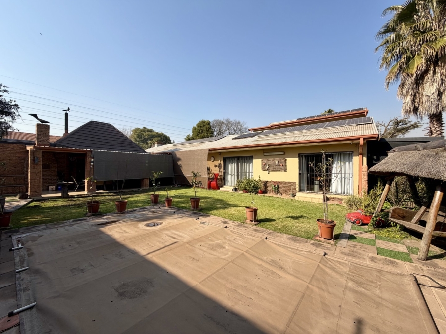 4 Bedroom Property for Sale in Kilner Park Gauteng