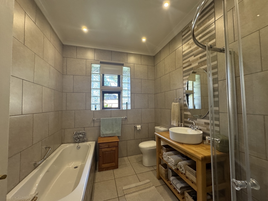 4 Bedroom Property for Sale in Alberante Gauteng