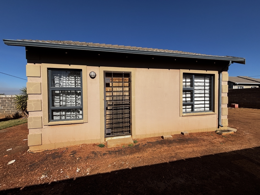 2 Bedroom Property for Sale in Toekomsrus Gauteng