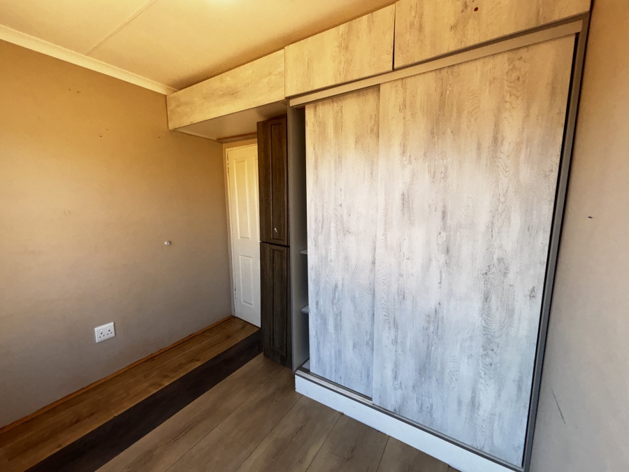 2 Bedroom Property for Sale in Toekomsrus Gauteng