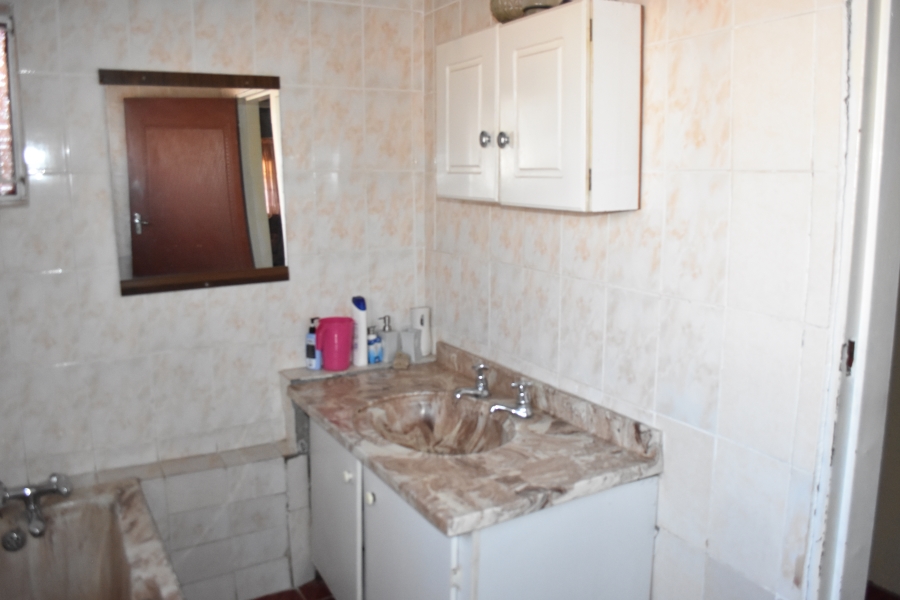 4 Bedroom Property for Sale in Mabopane Unit B Gauteng