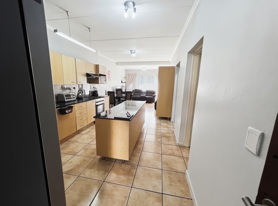 2 Bedroom Property for Sale in Sunninghill Gauteng
