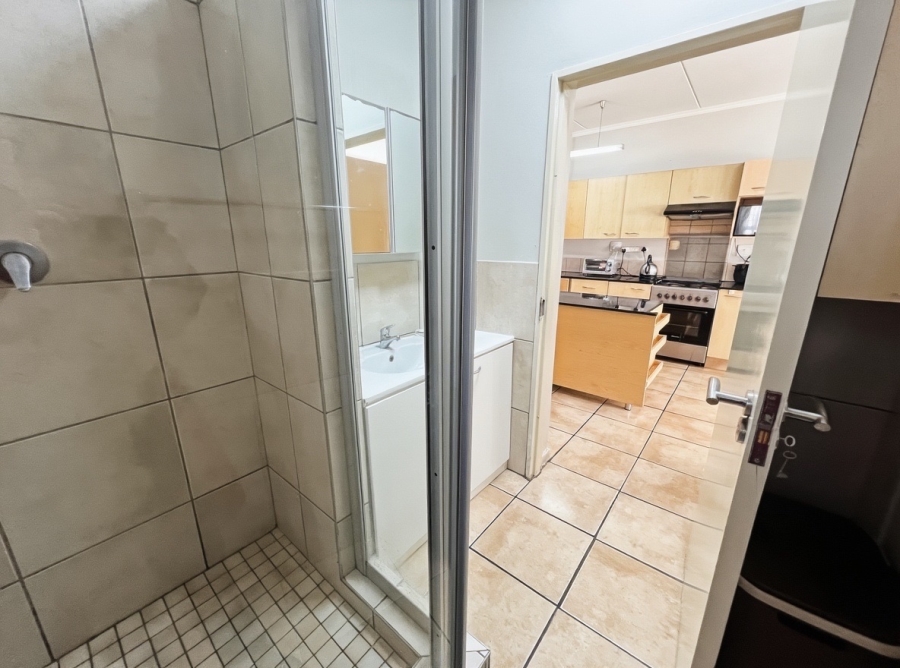 2 Bedroom Property for Sale in Sunninghill Gauteng