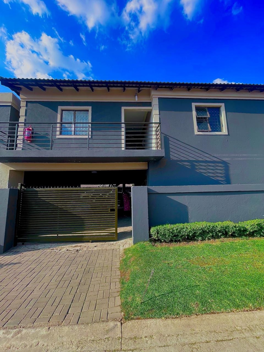 12 Bedroom Property for Sale in Ebony Park Gauteng