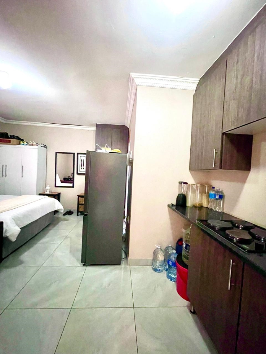 12 Bedroom Property for Sale in Ebony Park Gauteng