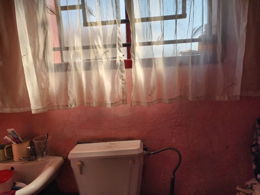 2 Bedroom Property for Sale in Daveyton Gauteng