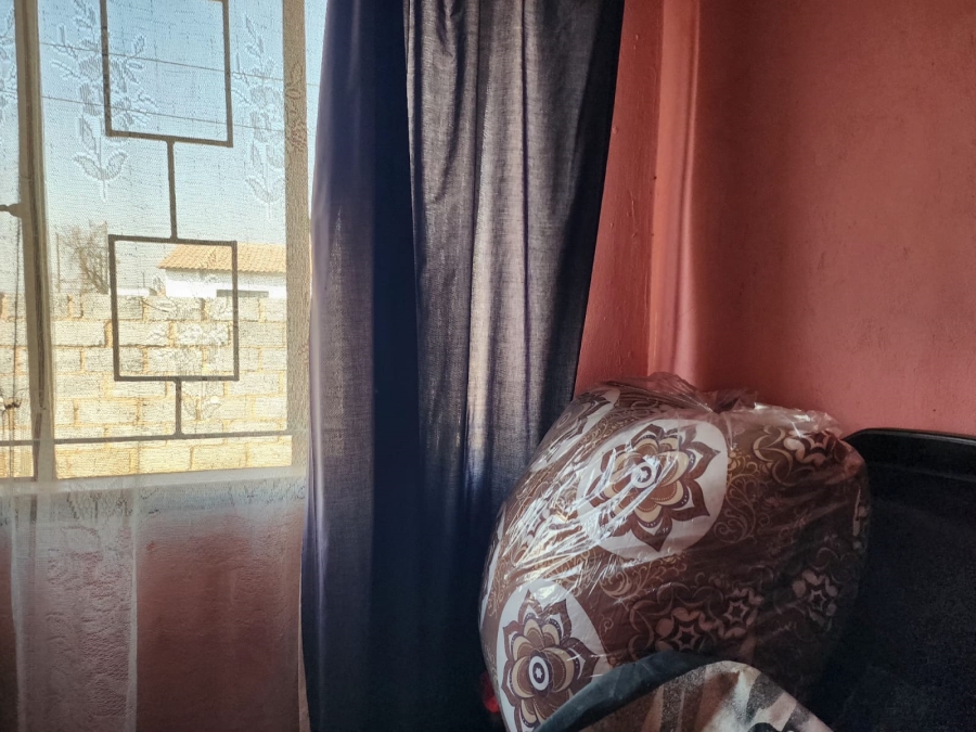 2 Bedroom Property for Sale in Daveyton Gauteng