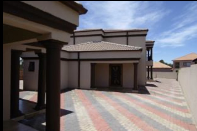 5 Bedroom Property for Sale in Rayton Gauteng