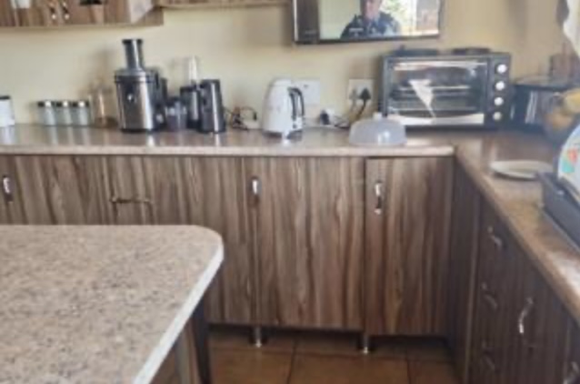 5 Bedroom Property for Sale in Rayton Gauteng