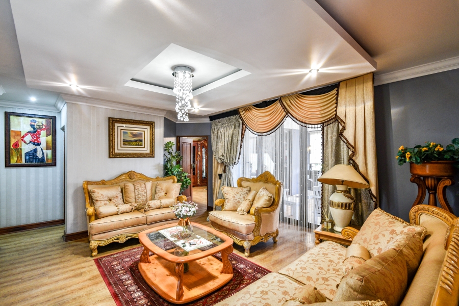 4 Bedroom Property for Sale in Faerie Glen Gauteng