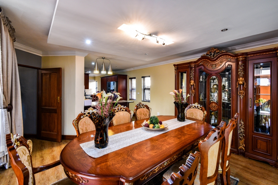 4 Bedroom Property for Sale in Faerie Glen Gauteng