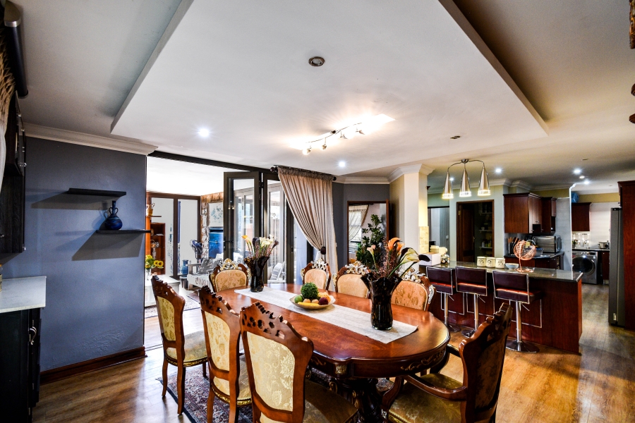 4 Bedroom Property for Sale in Faerie Glen Gauteng
