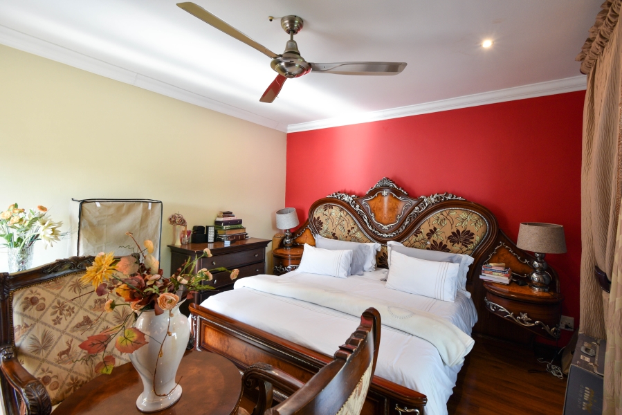 4 Bedroom Property for Sale in Faerie Glen Gauteng