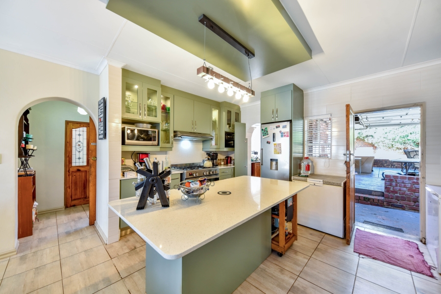 4 Bedroom Property for Sale in Garsfontein Gauteng
