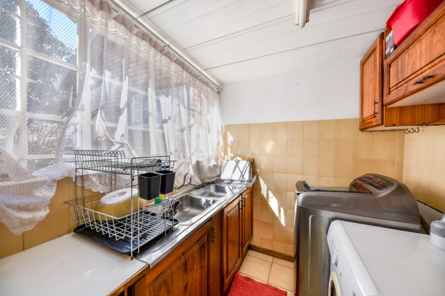 4 Bedroom Property for Sale in Garsfontein Gauteng