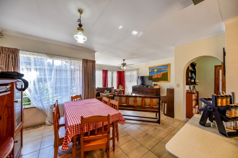 4 Bedroom Property for Sale in Garsfontein Gauteng