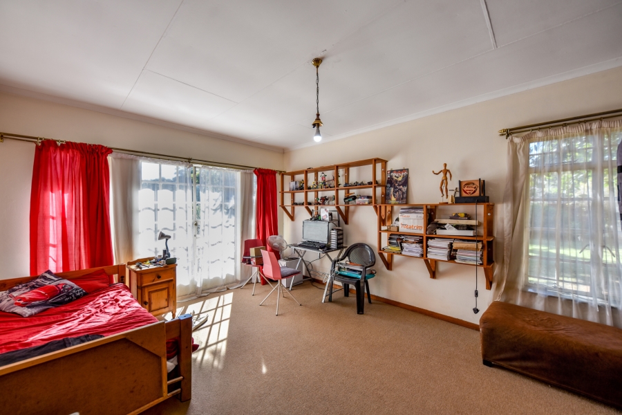 4 Bedroom Property for Sale in Garsfontein Gauteng