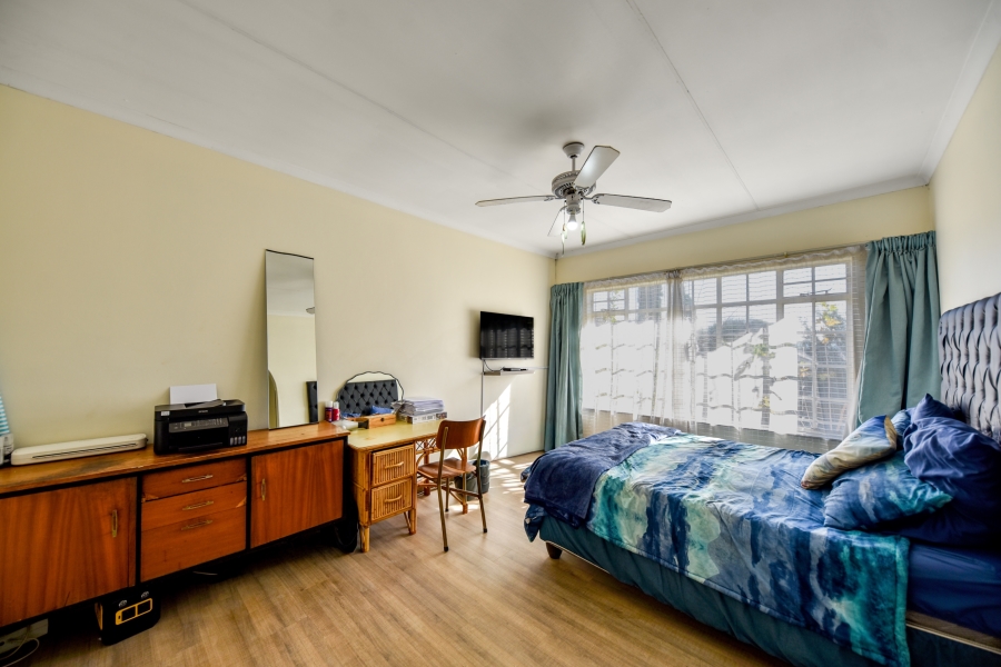4 Bedroom Property for Sale in Garsfontein Gauteng