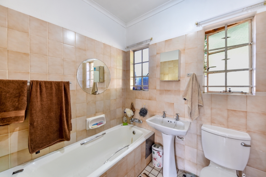 4 Bedroom Property for Sale in Garsfontein Gauteng
