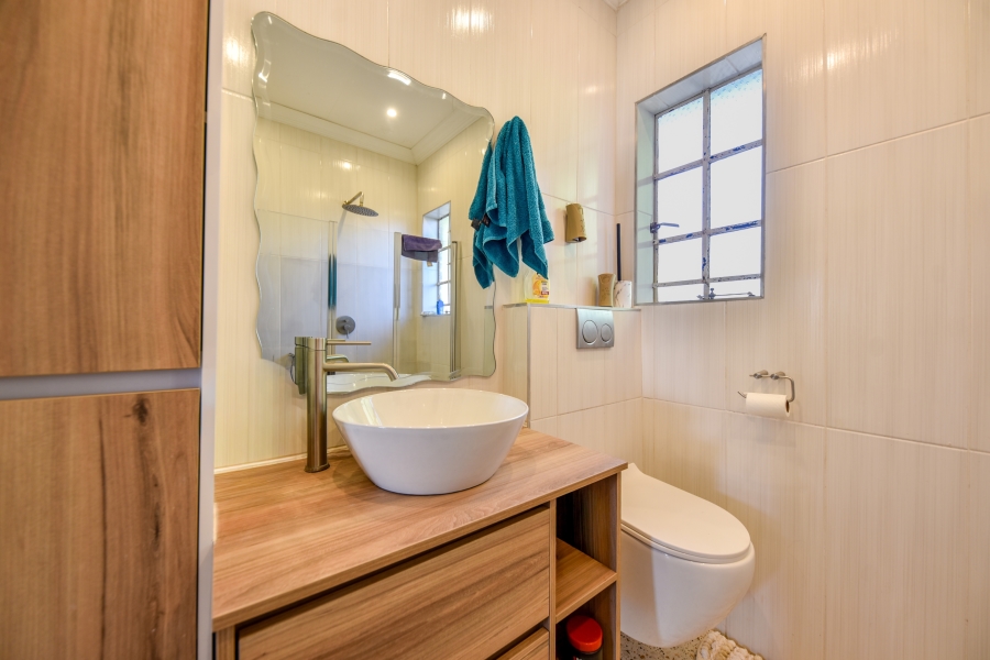 4 Bedroom Property for Sale in Garsfontein Gauteng