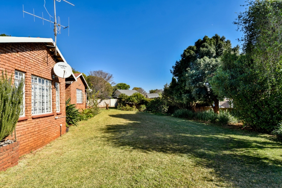 4 Bedroom Property for Sale in Garsfontein Gauteng