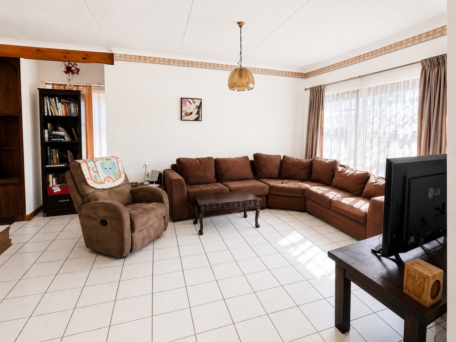 To Let 4 Bedroom Property for Rent in Villieria Gauteng