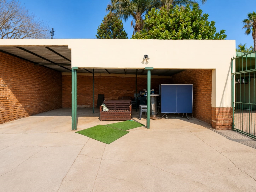 To Let 4 Bedroom Property for Rent in Villieria Gauteng