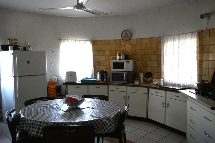 4 Bedroom Property for Sale in Byenespoort Gauteng