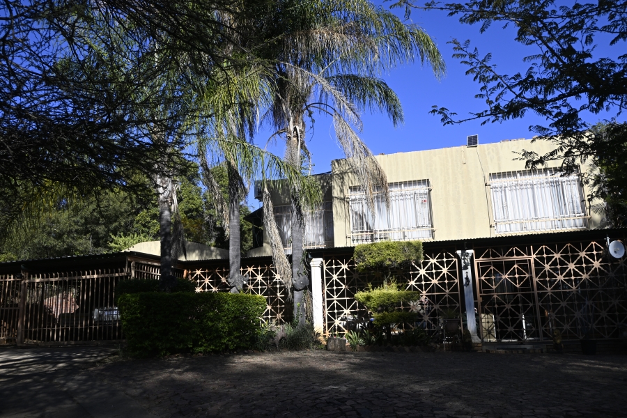 4 Bedroom Property for Sale in Byenespoort Gauteng