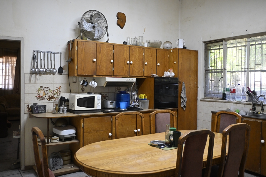 4 Bedroom Property for Sale in Byenespoort Gauteng