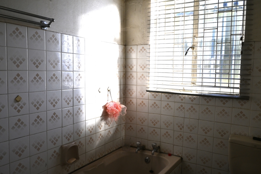 4 Bedroom Property for Sale in Byenespoort Gauteng